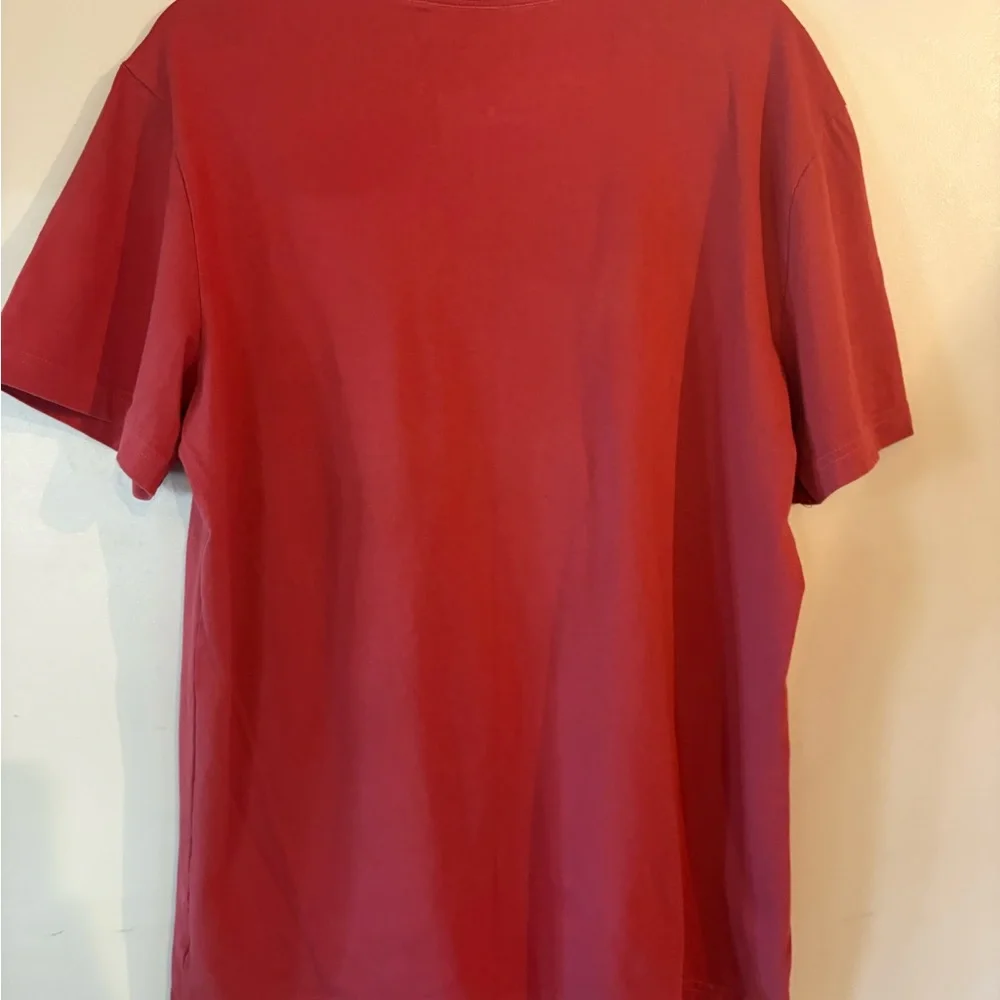 Life Is Good Red 'Hoppy Holidays' Short Sleeve Tee size M Christmas Beer - Picture 5 of 5